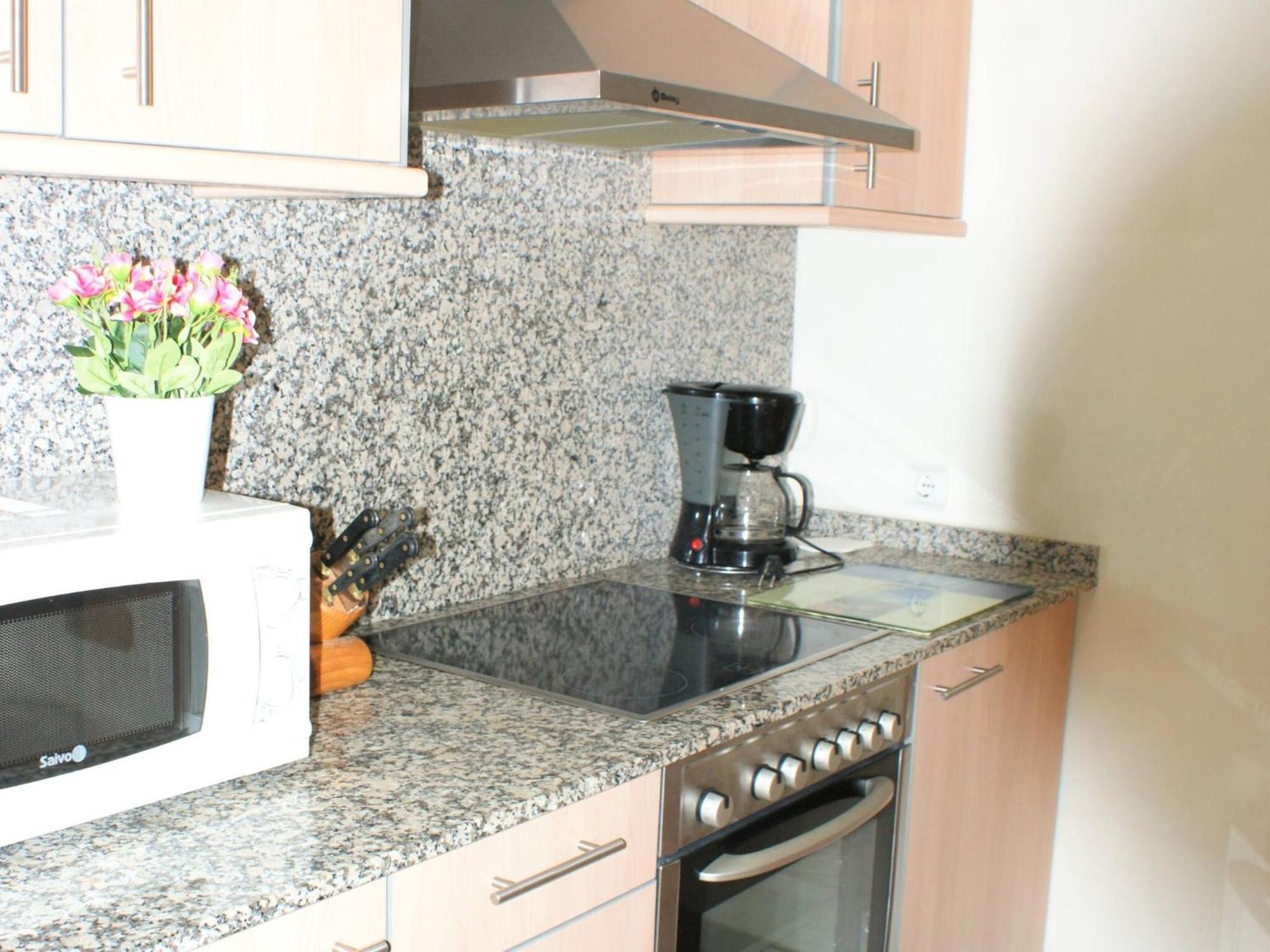 Apartamento En Roses A 2 Min De La Playa Con Vistas Al Mar Av-18 Жирона Экстерьер фото