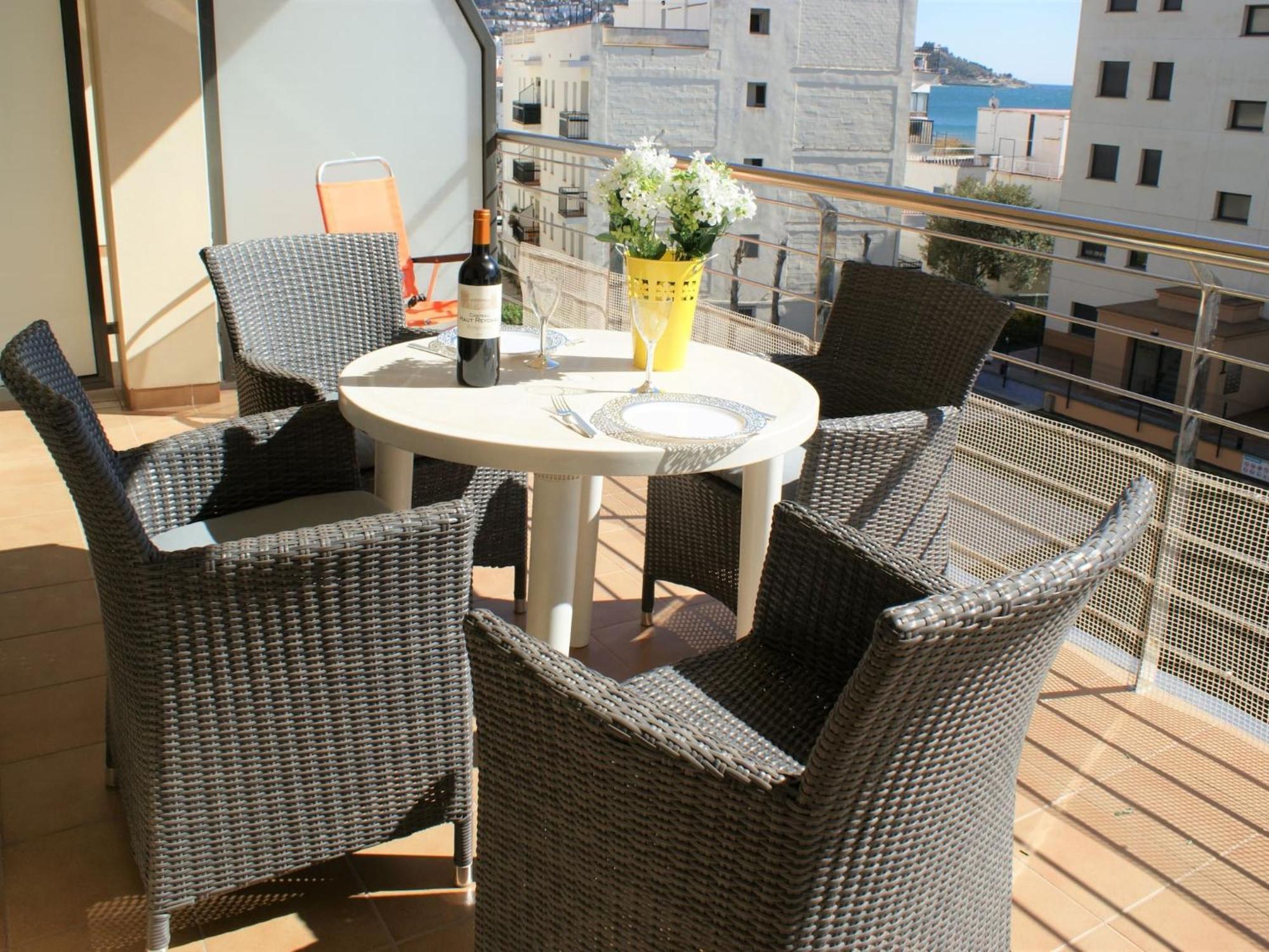 Apartamento En Roses A 2 Min De La Playa Con Vistas Al Mar Av-18 Жирона Экстерьер фото