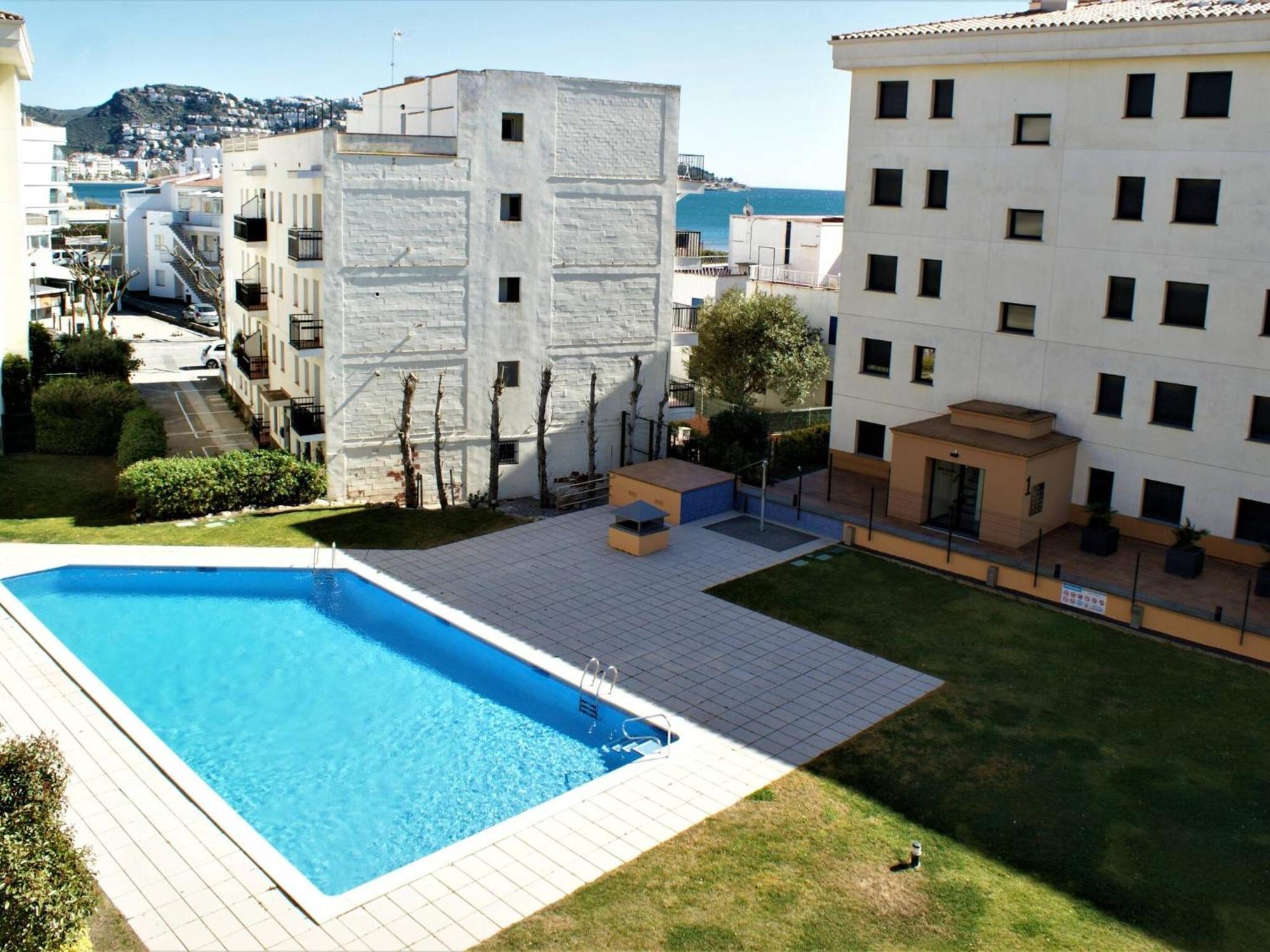 Apartamento En Roses A 2 Min De La Playa Con Vistas Al Mar Av-18 Жирона Экстерьер фото